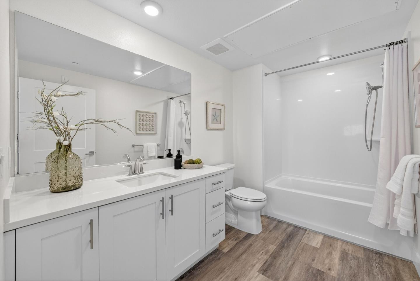Detail Gallery Image 26 of 44 For 3578 Rambla Pl #327,  Santa Clara,  CA 95051 - 2 Beds | 2/1 Baths