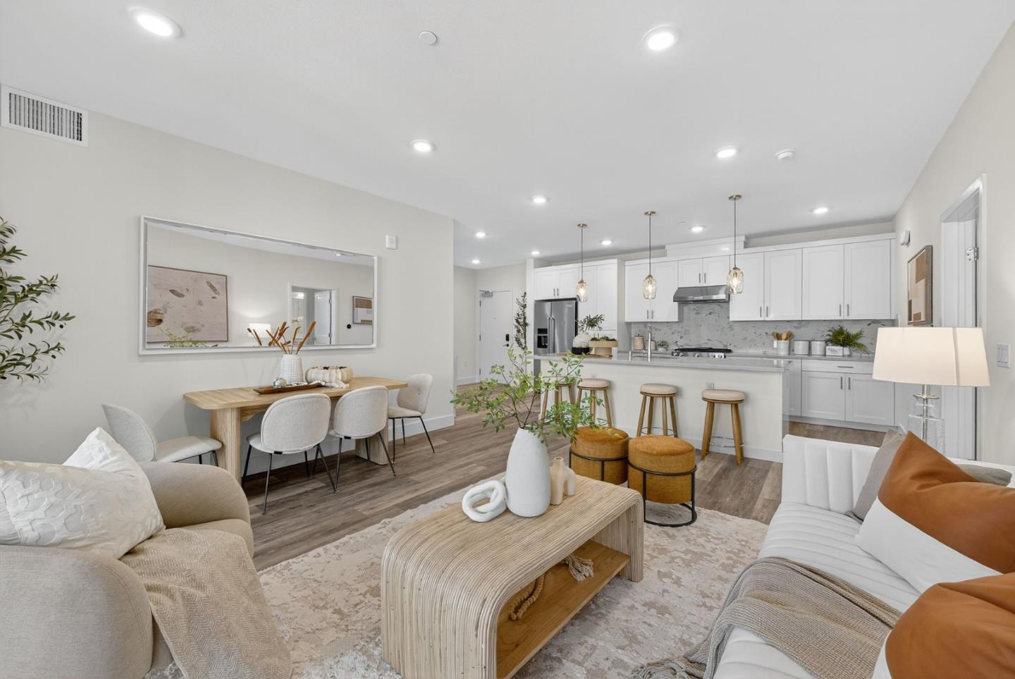 Detail Gallery Image 9 of 44 For 3578 Rambla Pl #327,  Santa Clara,  CA 95051 - 2 Beds | 2/1 Baths