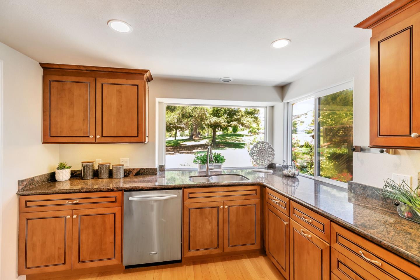 Detail Gallery Image 17 of 70 For 8315 Chianti Ct, San Jose,  CA 95135 - 3 Beds | 2/1 Baths