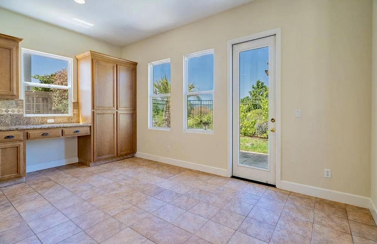 Detail Gallery Image 32 of 77 For 2520 Club Dr, Gilroy,  CA 95020 - 5 Beds | 2 Baths