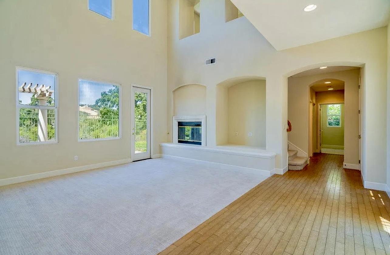 Detail Gallery Image 34 of 77 For 2520 Club Dr, Gilroy,  CA 95020 - 5 Beds | 2 Baths