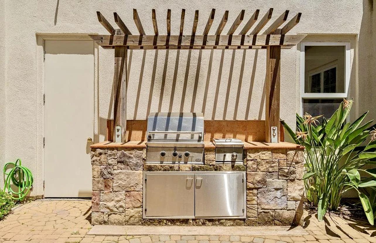 Detail Gallery Image 39 of 77 For 2520 Club Dr, Gilroy,  CA 95020 - 5 Beds | 2 Baths
