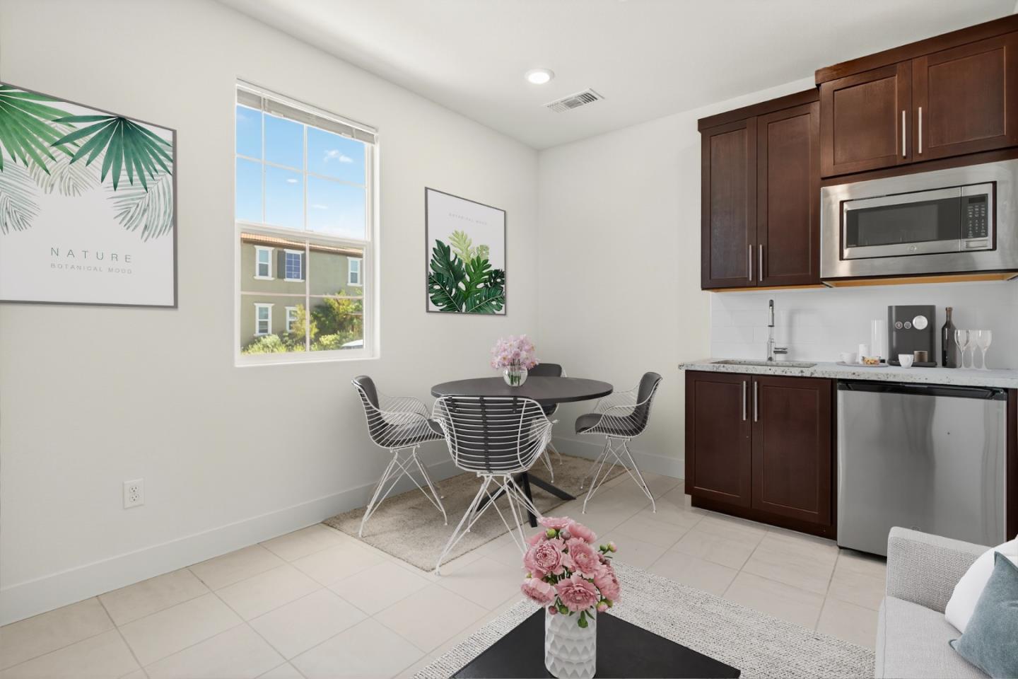 Detail Gallery Image 19 of 72 For 6640 Silverleaf Ct, Tracy,  CA 95377 - 5 Beds | 3/1 Baths