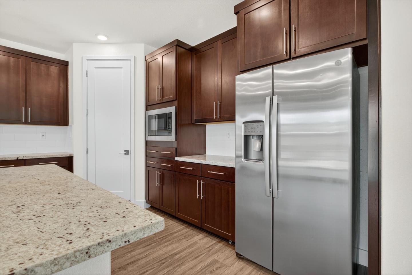 Detail Gallery Image 28 of 72 For 6640 Silverleaf Ct, Tracy,  CA 95377 - 5 Beds | 3/1 Baths