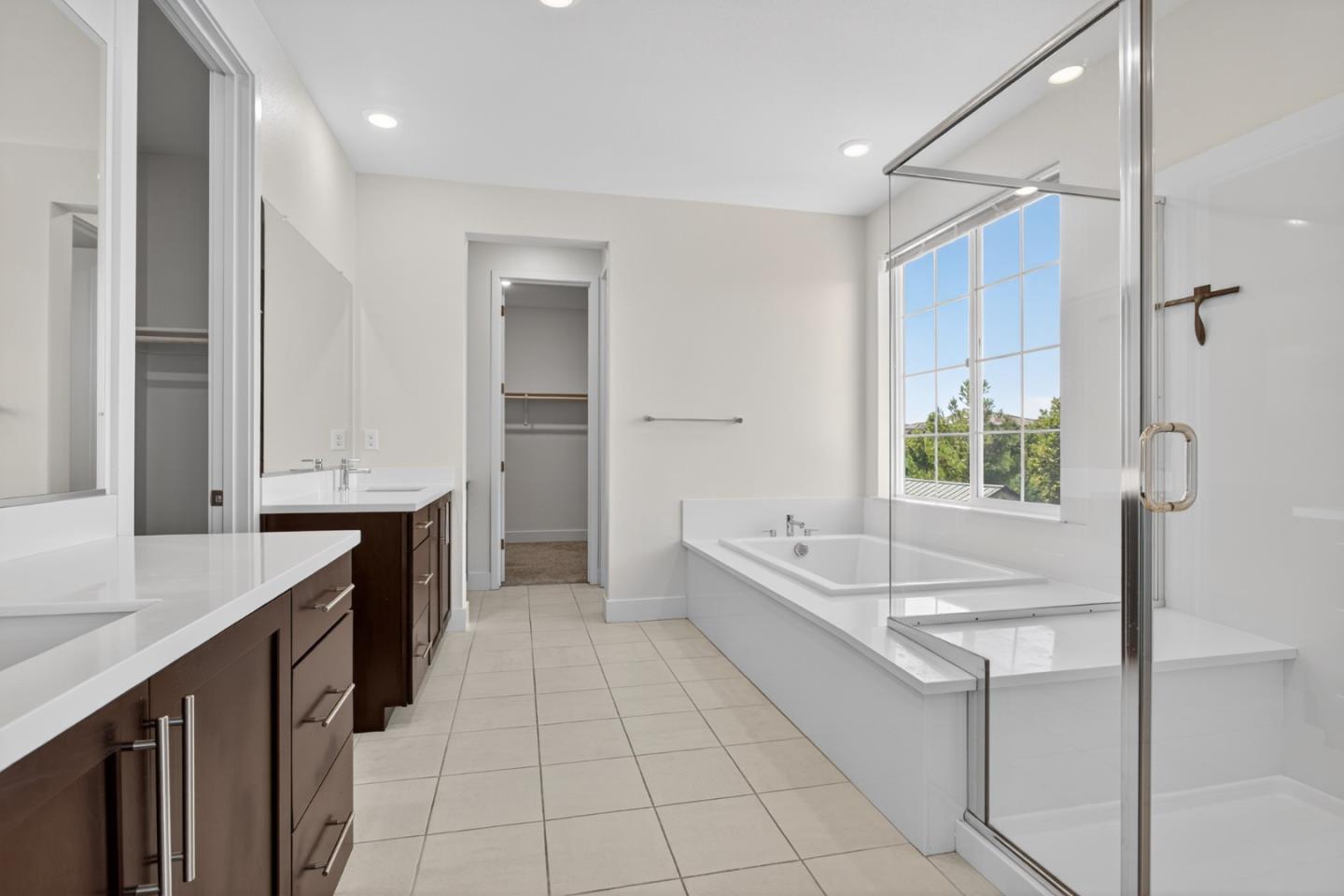 Detail Gallery Image 46 of 72 For 6640 Silverleaf Ct, Tracy,  CA 95377 - 5 Beds | 3/1 Baths