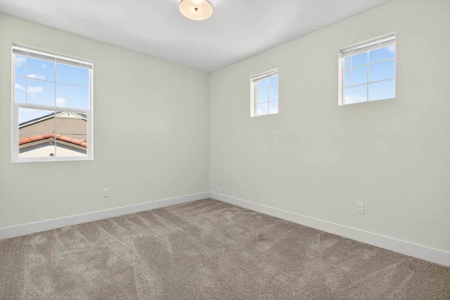 Detail Gallery Image 55 of 72 For 6640 Silverleaf Ct, Tracy,  CA 95377 - 5 Beds | 3/1 Baths