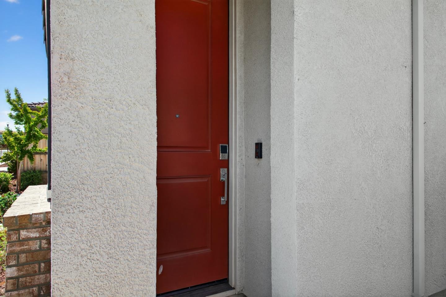Detail Gallery Image 7 of 72 For 6640 Silverleaf Ct, Tracy,  CA 95377 - 5 Beds | 3/1 Baths