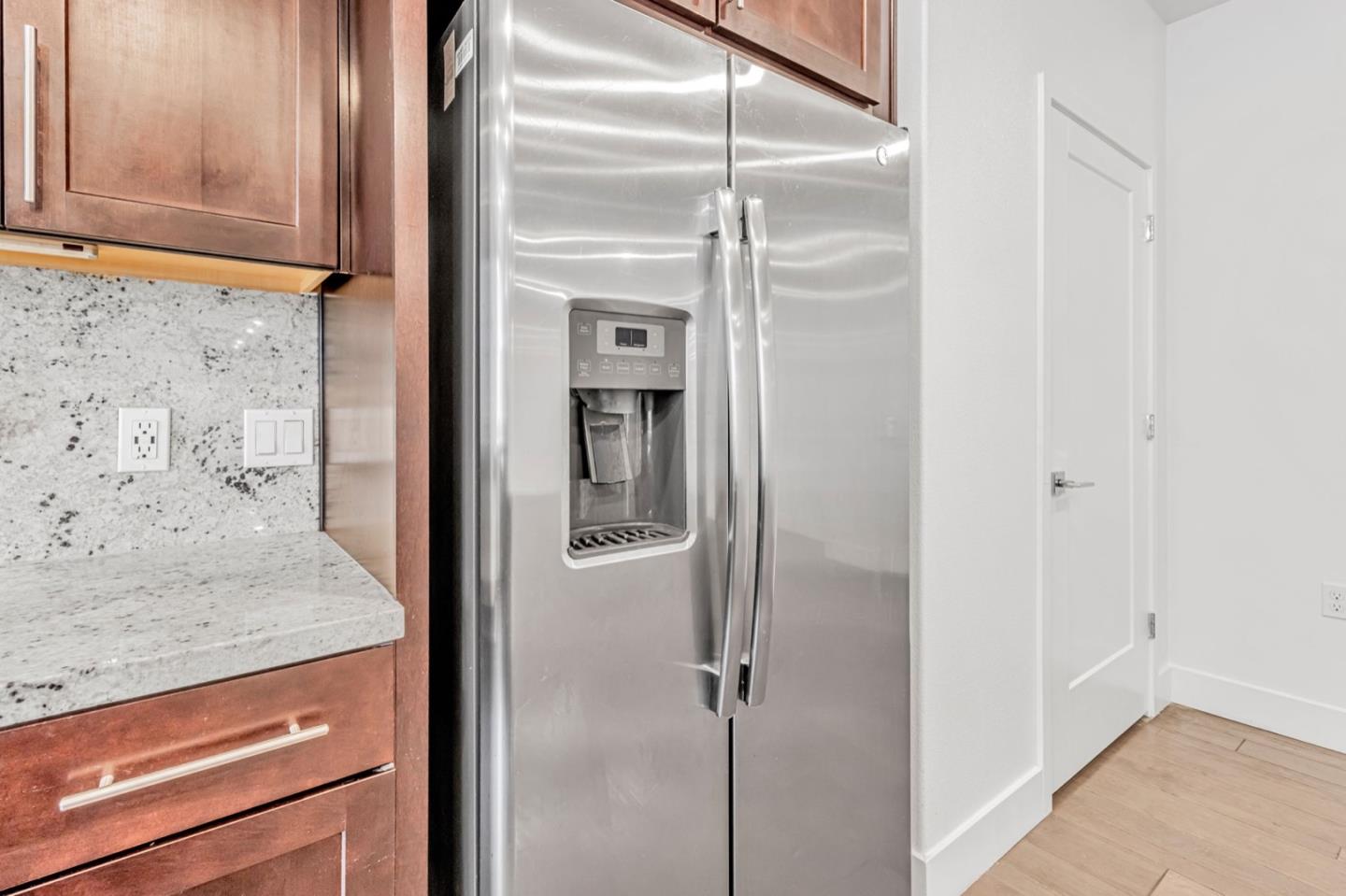 Detail Gallery Image 15 of 37 For 380 Riesling Ave #21,  Milpitas,  CA 95035 - 3 Beds | 2/1 Baths