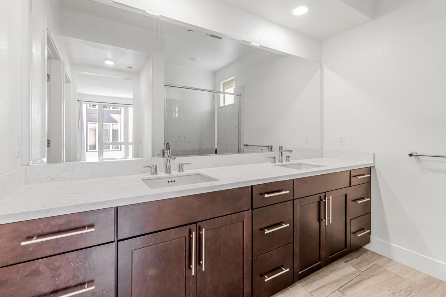 Detail Gallery Image 28 of 37 For 380 Riesling Ave #21,  Milpitas,  CA 95035 - 3 Beds | 2/1 Baths