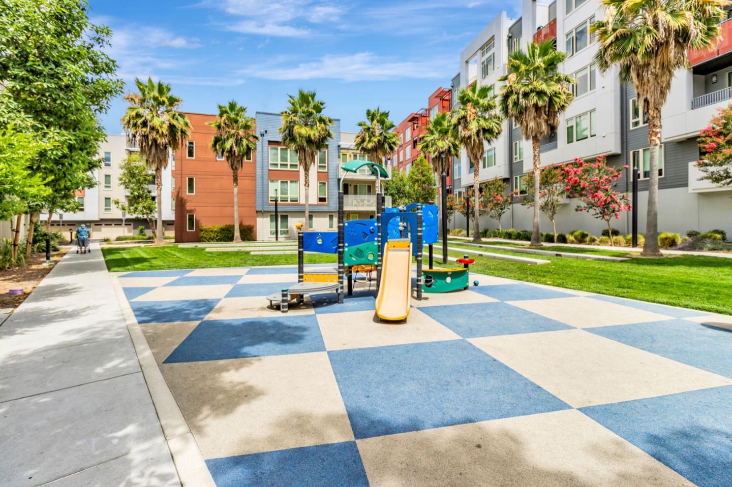 Detail Gallery Image 34 of 37 For 380 Riesling Ave #21,  Milpitas,  CA 95035 - 3 Beds | 2/1 Baths
