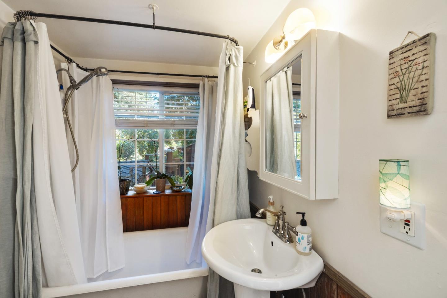 Detail Gallery Image 10 of 51 For 233 Acorn Dr, Boulder Creek,  CA 95006 - 3 Beds | 3 Baths