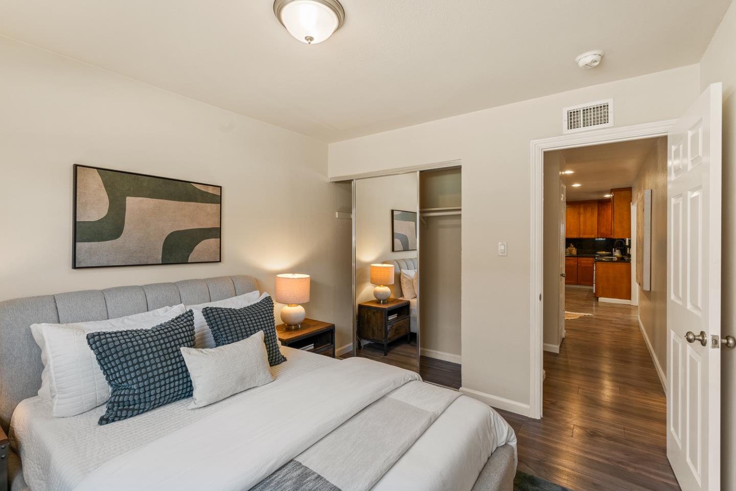 Detail Gallery Image 15 of 33 For 3535 Pitcairn Way, San Jose,  CA 95111 - 4 Beds | 2 Baths