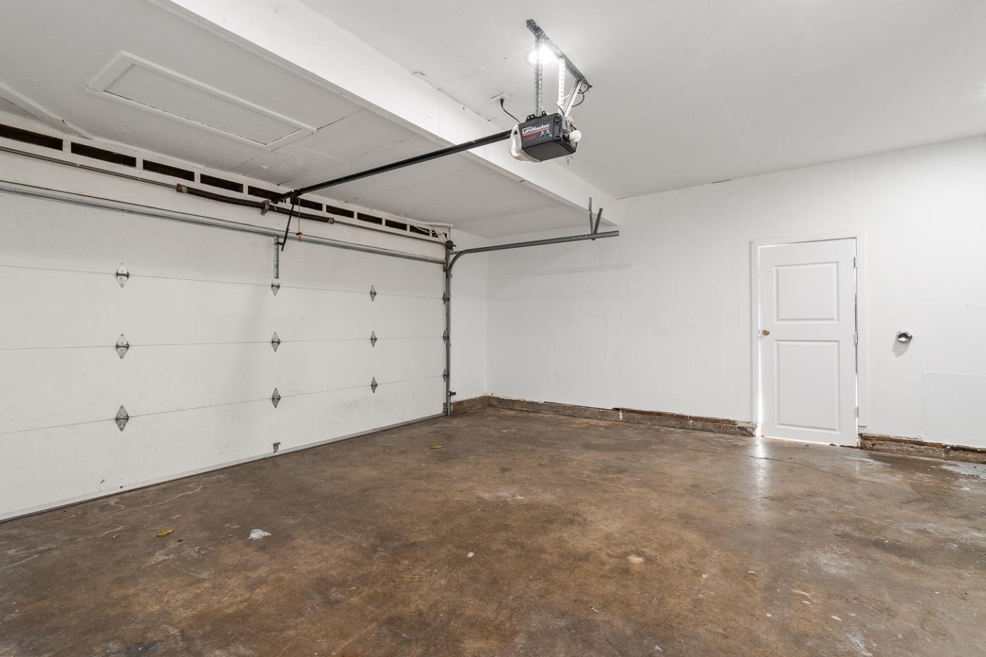 Detail Gallery Image 26 of 33 For 3535 Pitcairn Way, San Jose,  CA 95111 - 4 Beds | 2 Baths