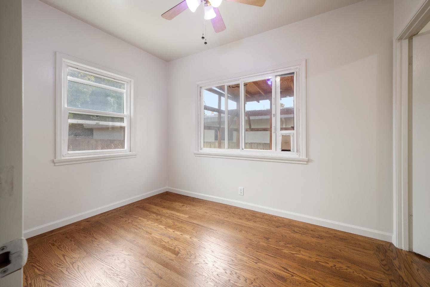 Detail Gallery Image 12 of 40 For 852 Hensley Ave, San Bruno,  CA 94066 - 3 Beds | 1 Baths
