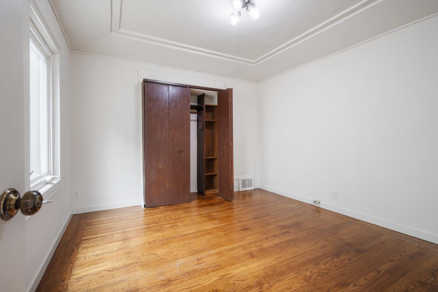 Detail Gallery Image 17 of 40 For 852 Hensley Ave, San Bruno,  CA 94066 - 3 Beds | 1 Baths