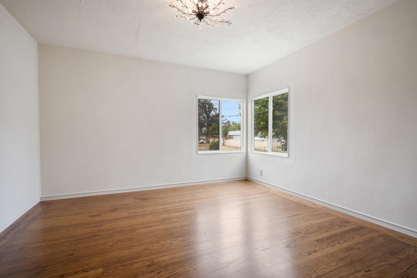 Detail Gallery Image 21 of 40 For 852 Hensley Ave, San Bruno,  CA 94066 - 3 Beds | 1 Baths