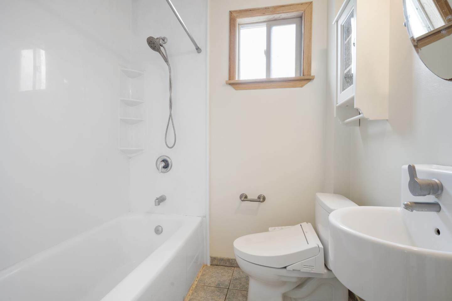 Detail Gallery Image 25 of 40 For 852 Hensley Ave, San Bruno,  CA 94066 - 3 Beds | 1 Baths