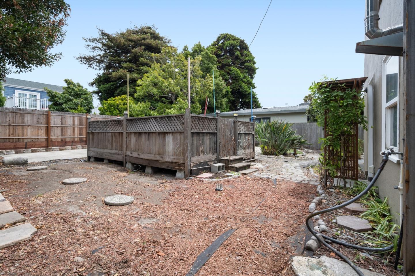 Detail Gallery Image 32 of 40 For 852 Hensley Ave, San Bruno,  CA 94066 - 3 Beds | 1 Baths