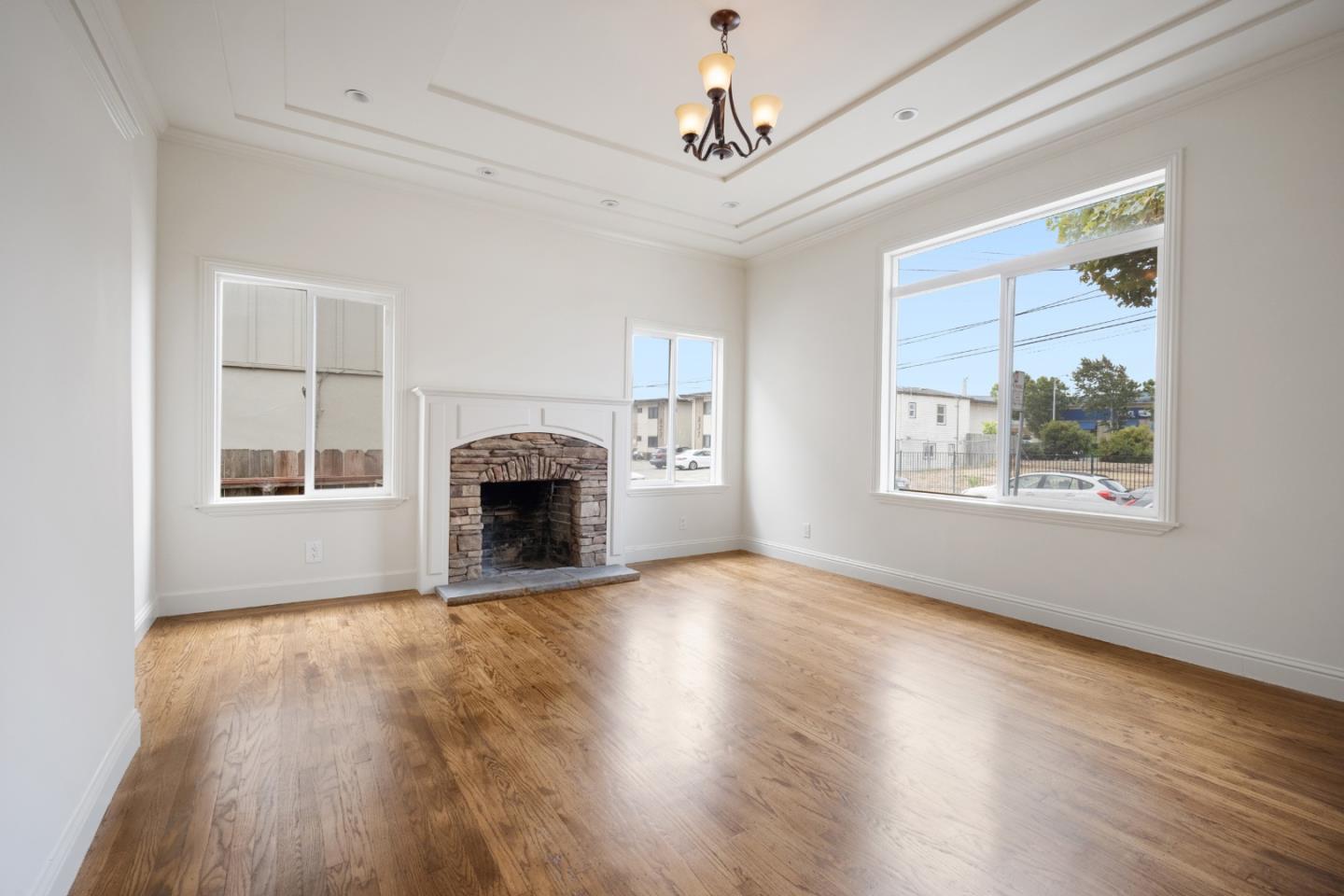 Detail Gallery Image 4 of 40 For 852 Hensley Ave, San Bruno,  CA 94066 - 3 Beds | 1 Baths