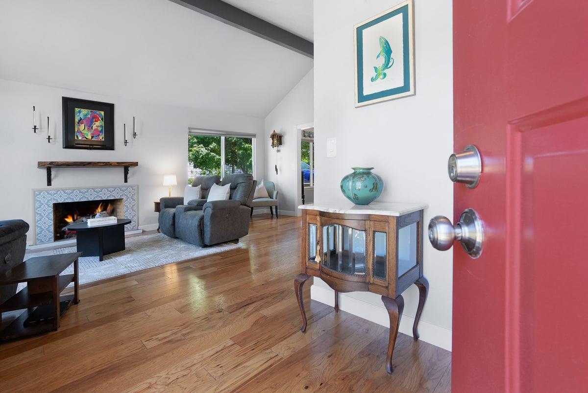 Detail Gallery Image 4 of 33 For 4214 Gull Cove Way, Capitola,  CA 95010 - 2 Beds | 2 Baths