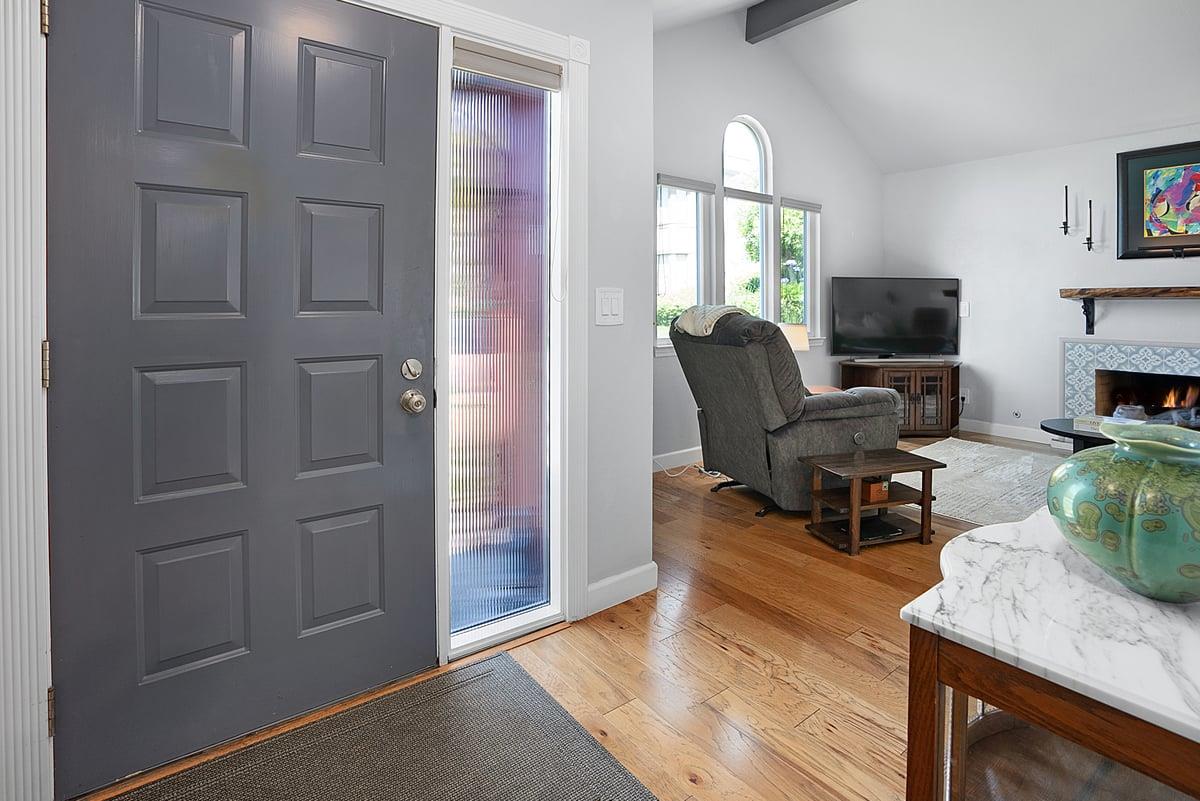 Detail Gallery Image 5 of 33 For 4214 Gull Cove Way, Capitola,  CA 95010 - 2 Beds | 2 Baths
