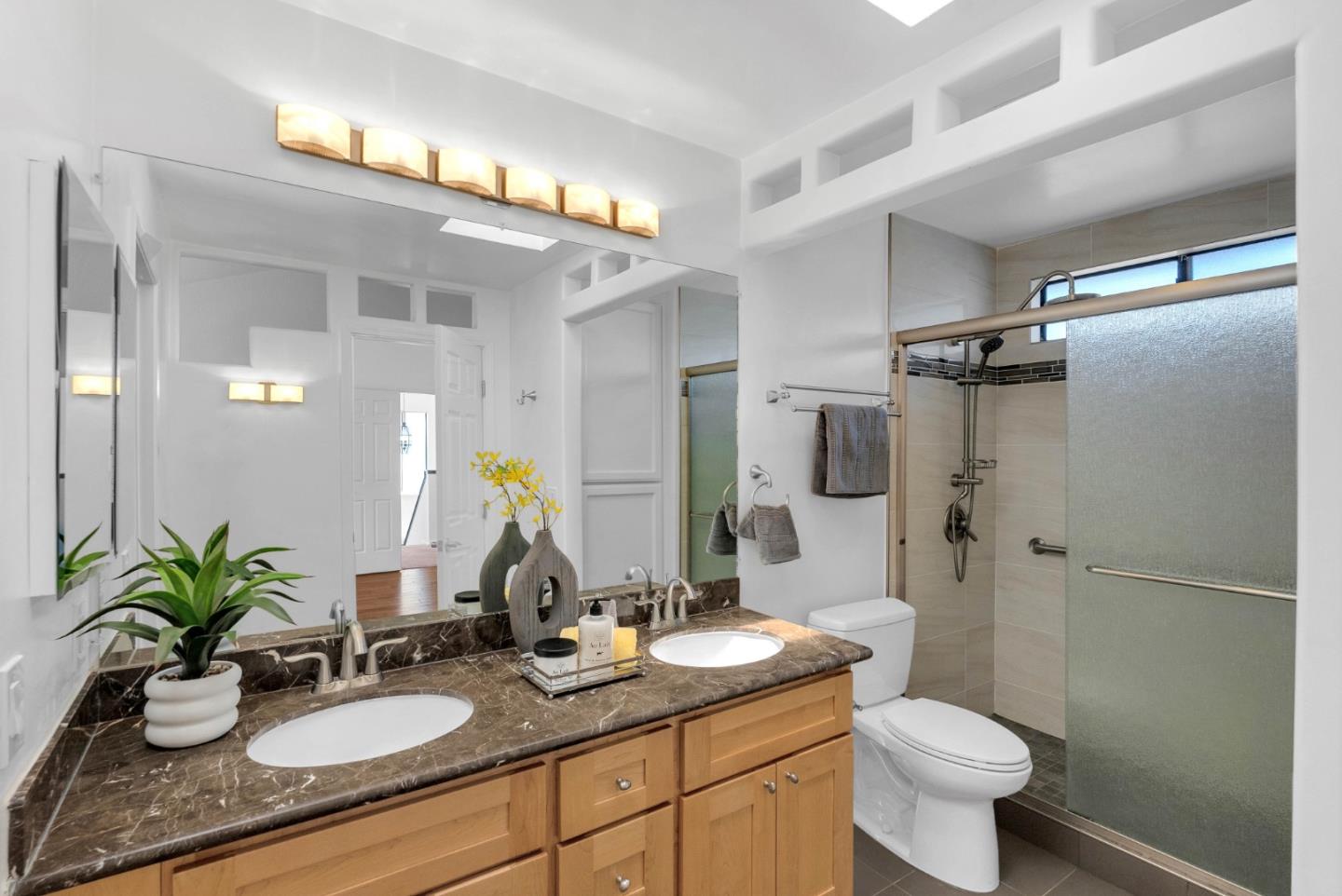 Detail Gallery Image 23 of 49 For 6031 Peppertree Ct, Newark,  CA 94560 - 4 Beds | 2/1 Baths
