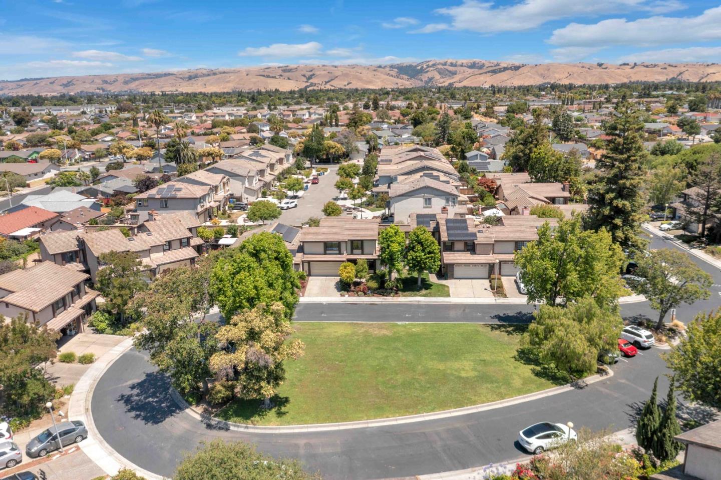 Detail Gallery Image 39 of 49 For 6031 Peppertree Ct, Newark,  CA 94560 - 4 Beds | 2/1 Baths