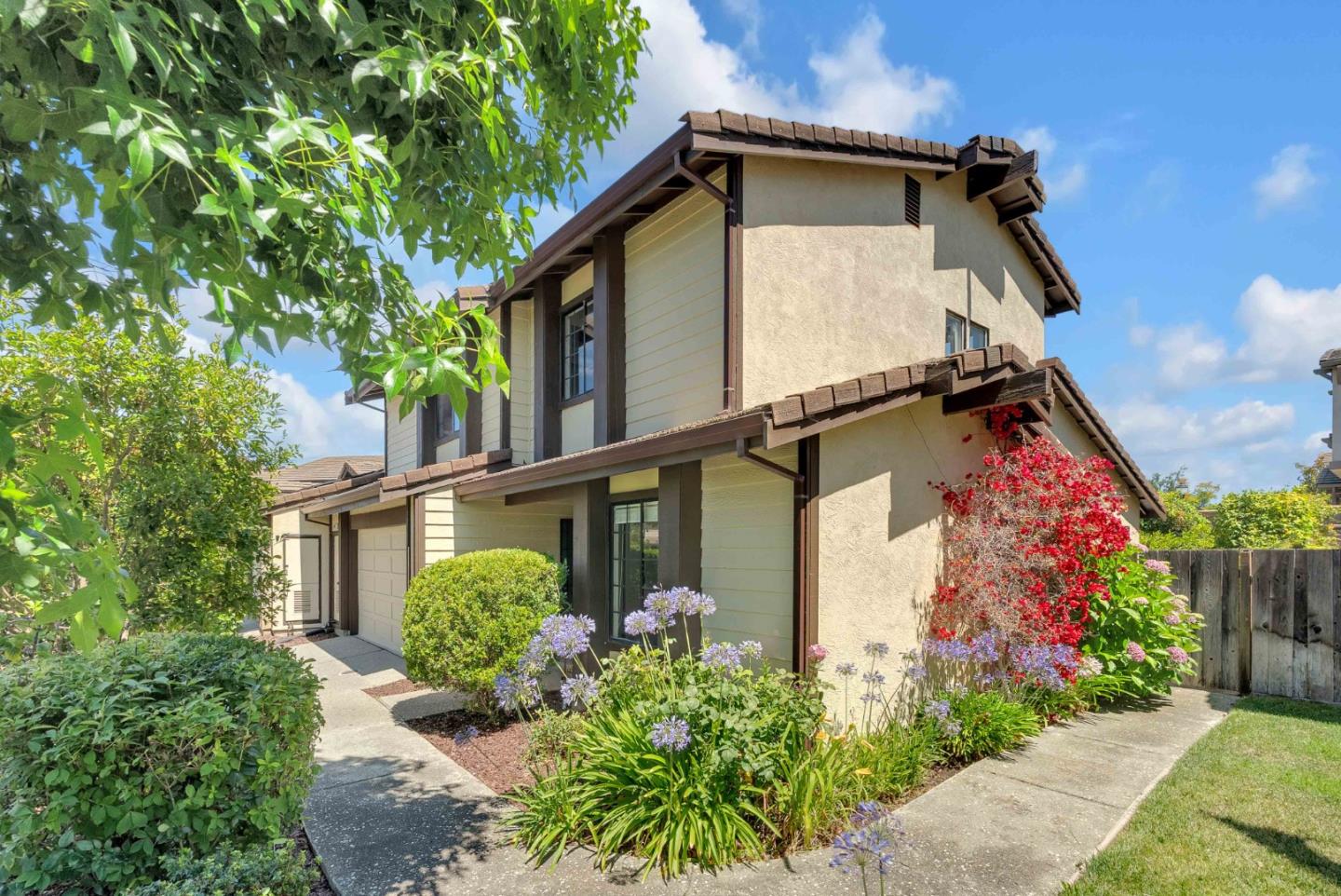Detail Gallery Image 4 of 49 For 6031 Peppertree Ct, Newark,  CA 94560 - 4 Beds | 2/1 Baths