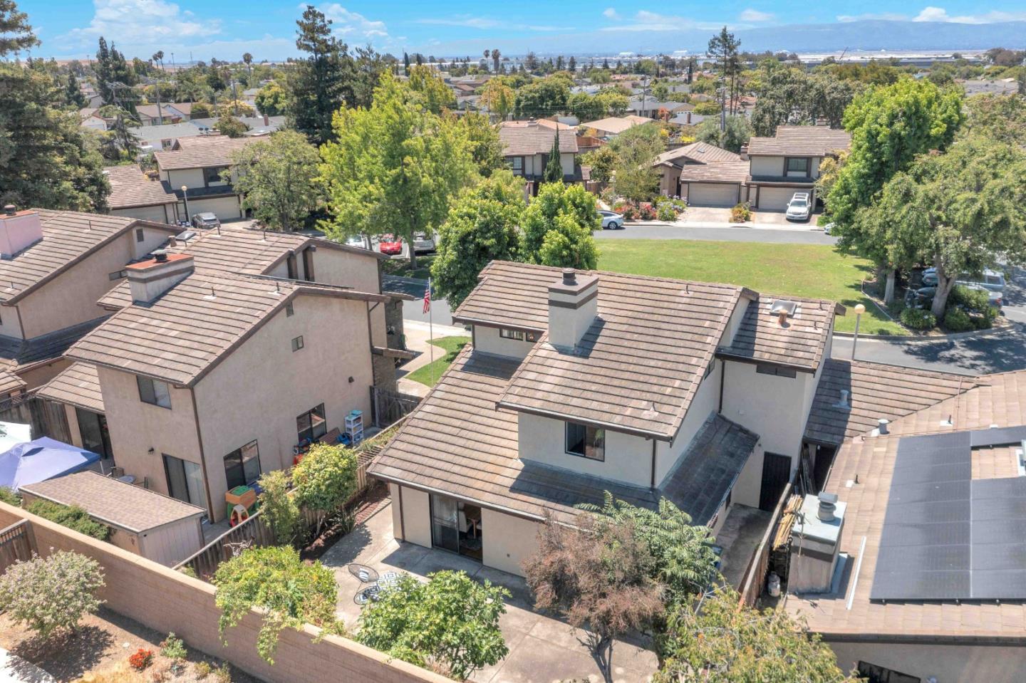 Detail Gallery Image 43 of 49 For 6031 Peppertree Ct, Newark,  CA 94560 - 4 Beds | 2/1 Baths