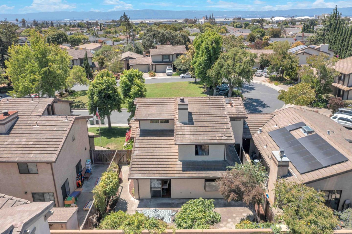 Detail Gallery Image 44 of 49 For 6031 Peppertree Ct, Newark,  CA 94560 - 4 Beds | 2/1 Baths