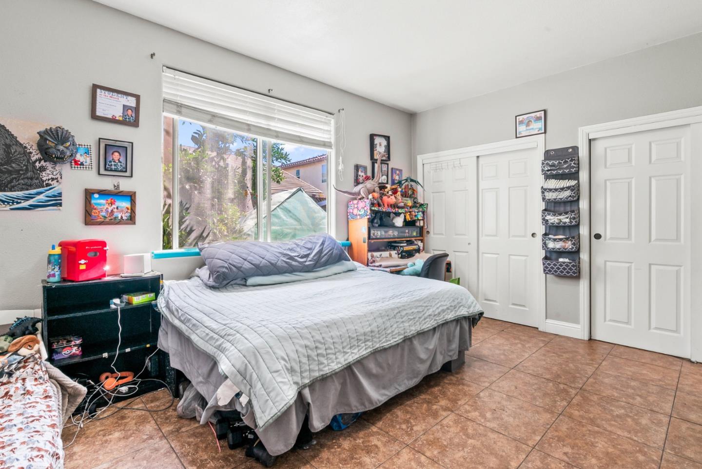 Detail Gallery Image 21 of 41 For 921 Steinbeck Dr, Hollister,  CA 95023 - 4 Beds | 2 Baths