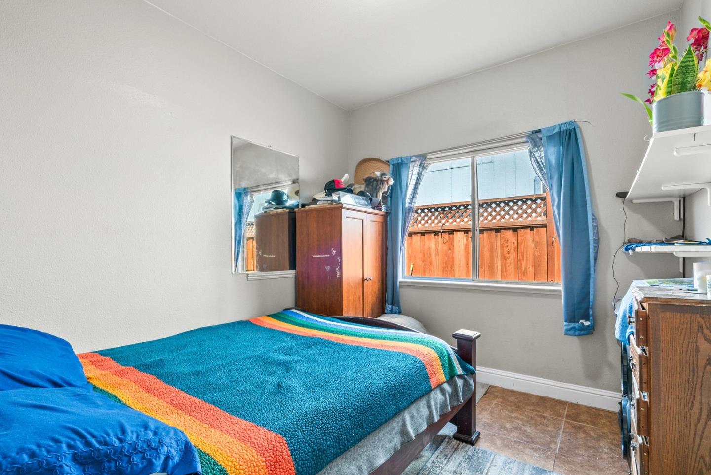 Detail Gallery Image 23 of 41 For 921 Steinbeck Dr, Hollister,  CA 95023 - 4 Beds | 2 Baths