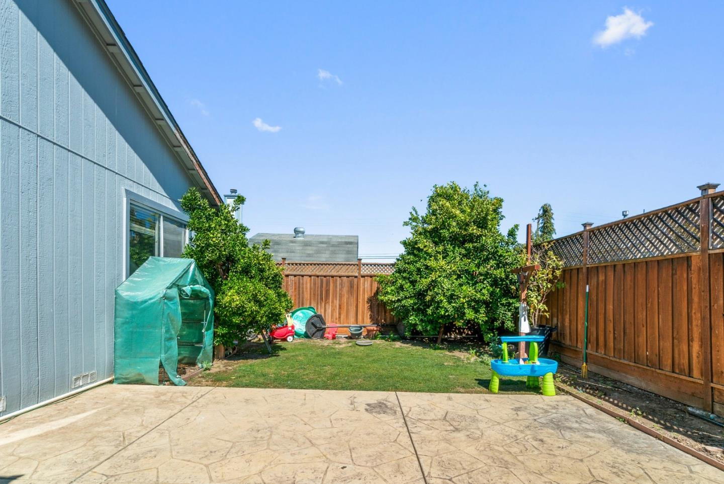 Detail Gallery Image 26 of 41 For 921 Steinbeck Dr, Hollister,  CA 95023 - 4 Beds | 2 Baths