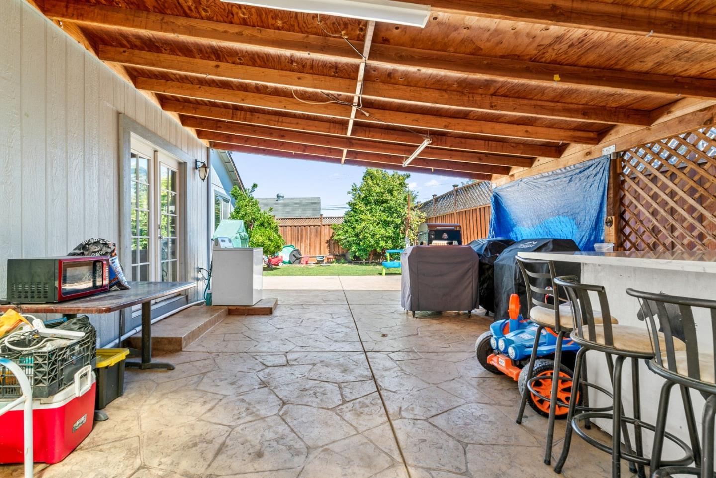 Detail Gallery Image 29 of 41 For 921 Steinbeck Dr, Hollister,  CA 95023 - 4 Beds | 2 Baths