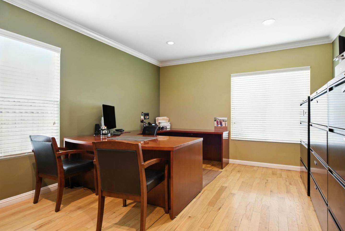 Detail Gallery Image 13 of 27 For 1414 Meridian Ave, San Jose,  CA 95125 - – Beds | – Baths