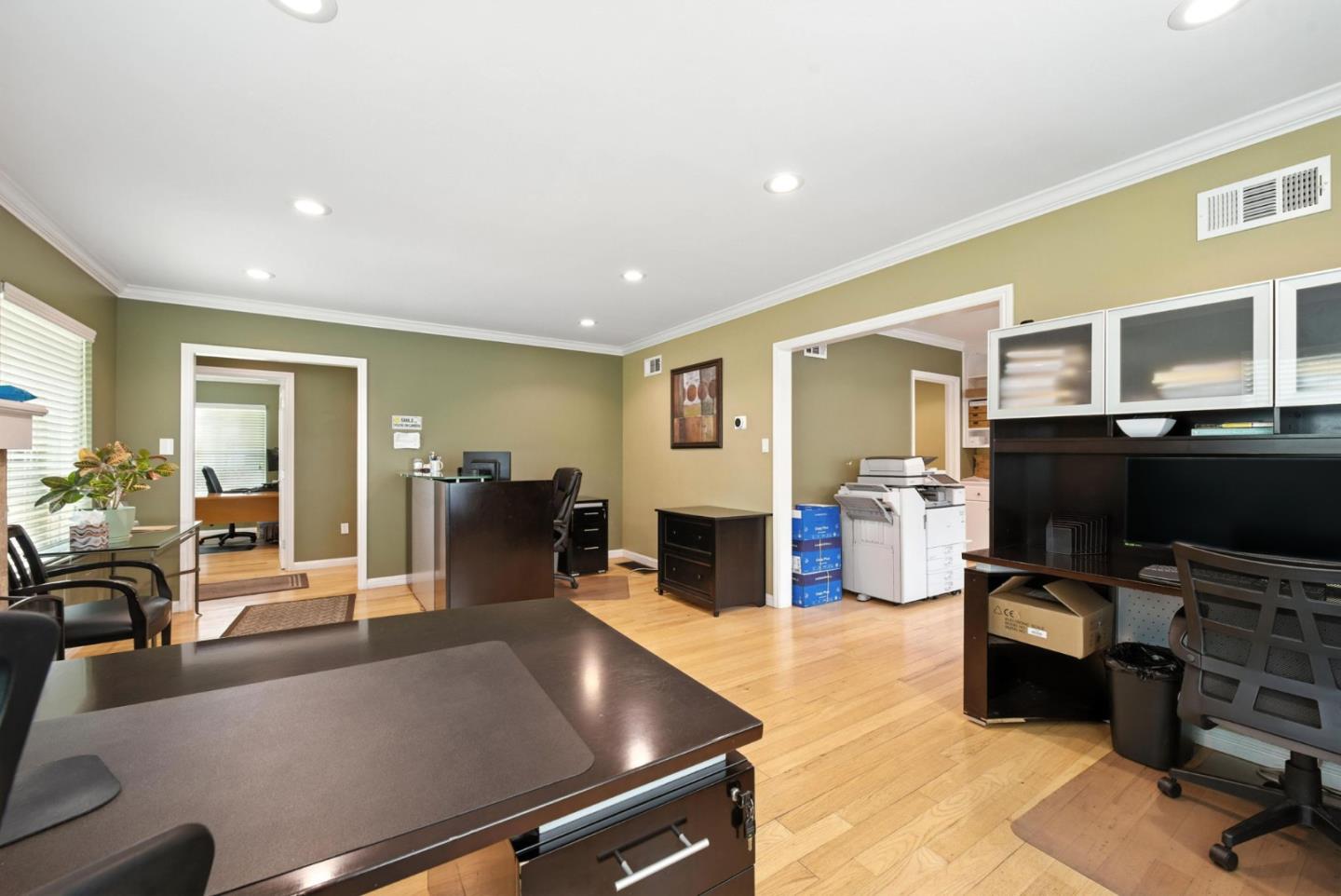 Detail Gallery Image 7 of 27 For 1414 Meridian Ave, San Jose,  CA 95125 - – Beds | – Baths
