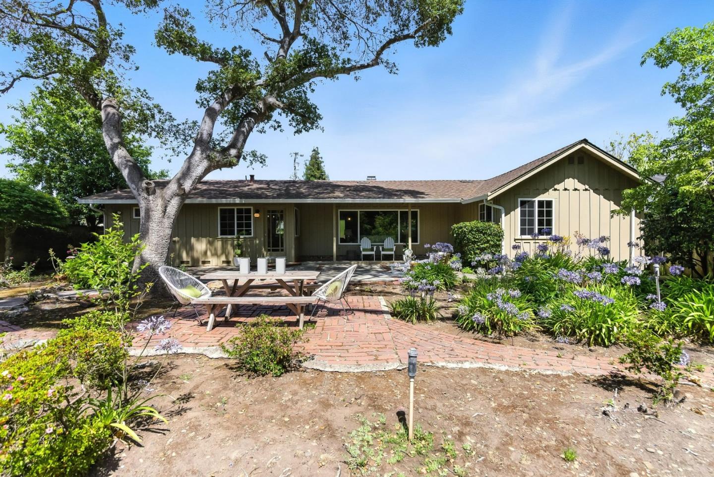Detail Gallery Image 13 of 34 For 711 Riverview Dr, Capitola,  CA 95010 - 2 Beds | 2 Baths