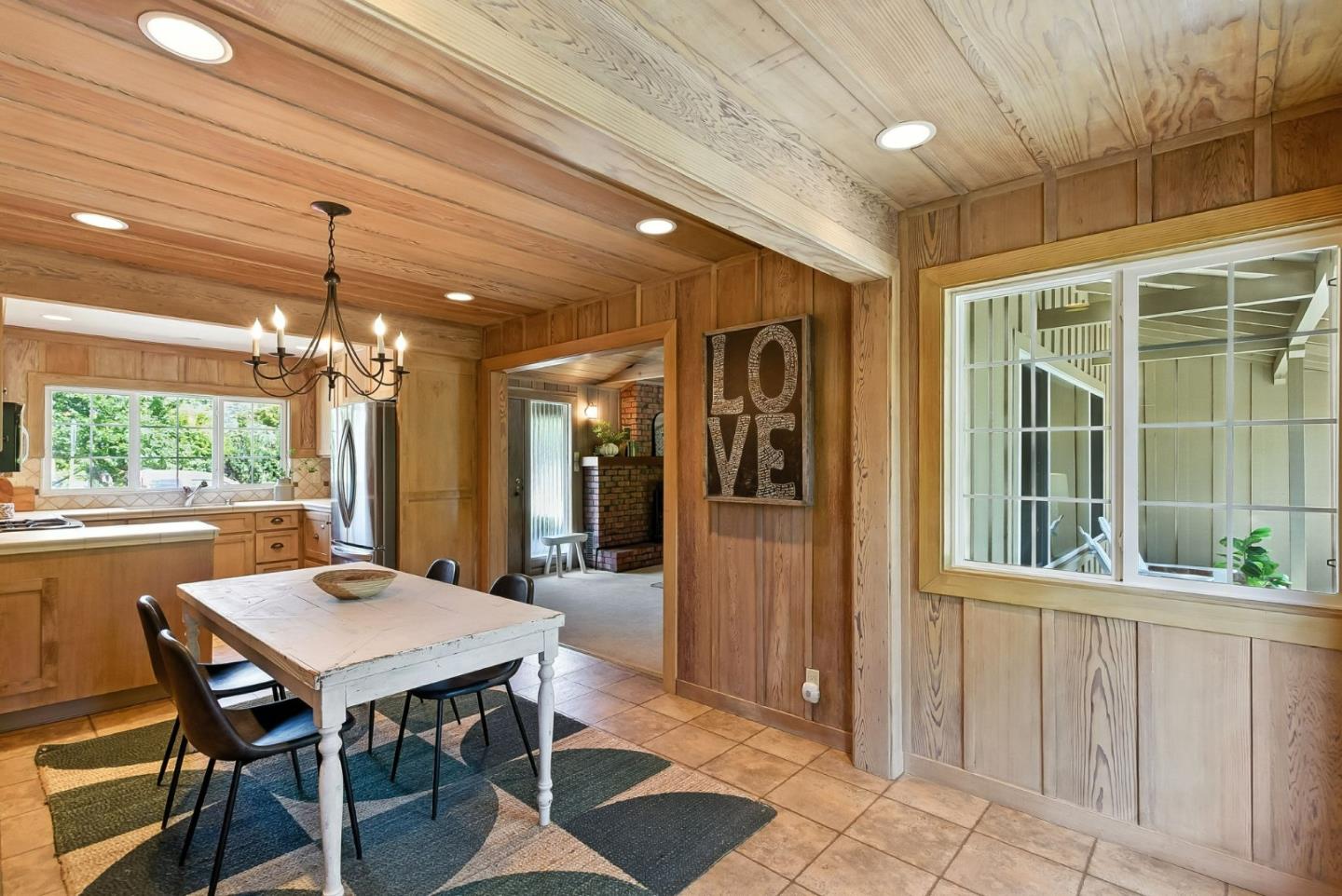 Detail Gallery Image 19 of 34 For 711 Riverview Dr, Capitola,  CA 95010 - 2 Beds | 2 Baths