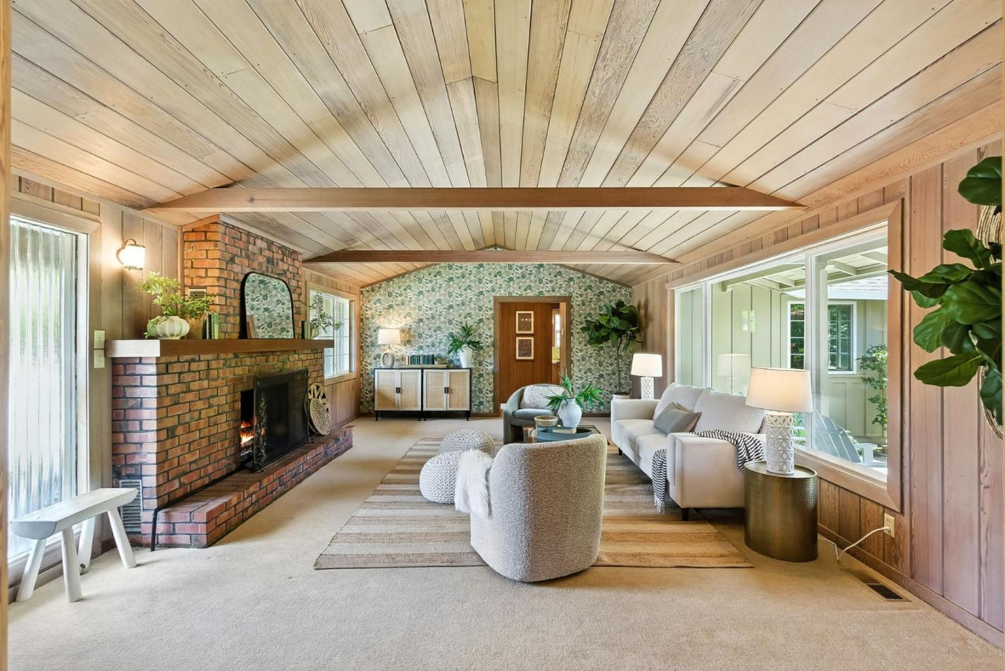 Detail Gallery Image 4 of 34 For 711 Riverview Dr, Capitola,  CA 95010 - 2 Beds | 2 Baths