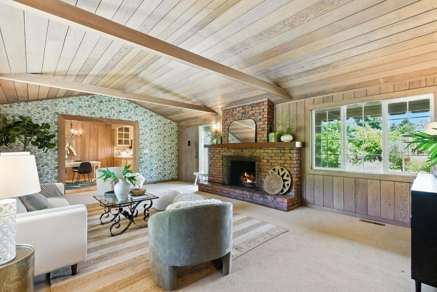 Detail Gallery Image 6 of 34 For 711 Riverview Dr, Capitola,  CA 95010 - 2 Beds | 2 Baths