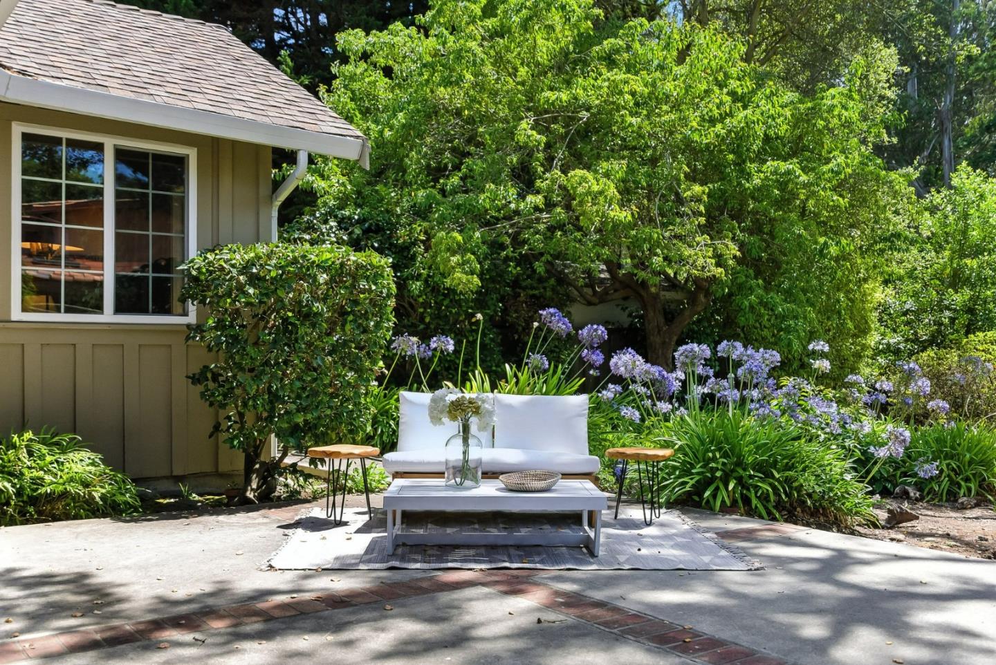 Detail Gallery Image 9 of 34 For 711 Riverview Dr, Capitola,  CA 95010 - 2 Beds | 2 Baths
