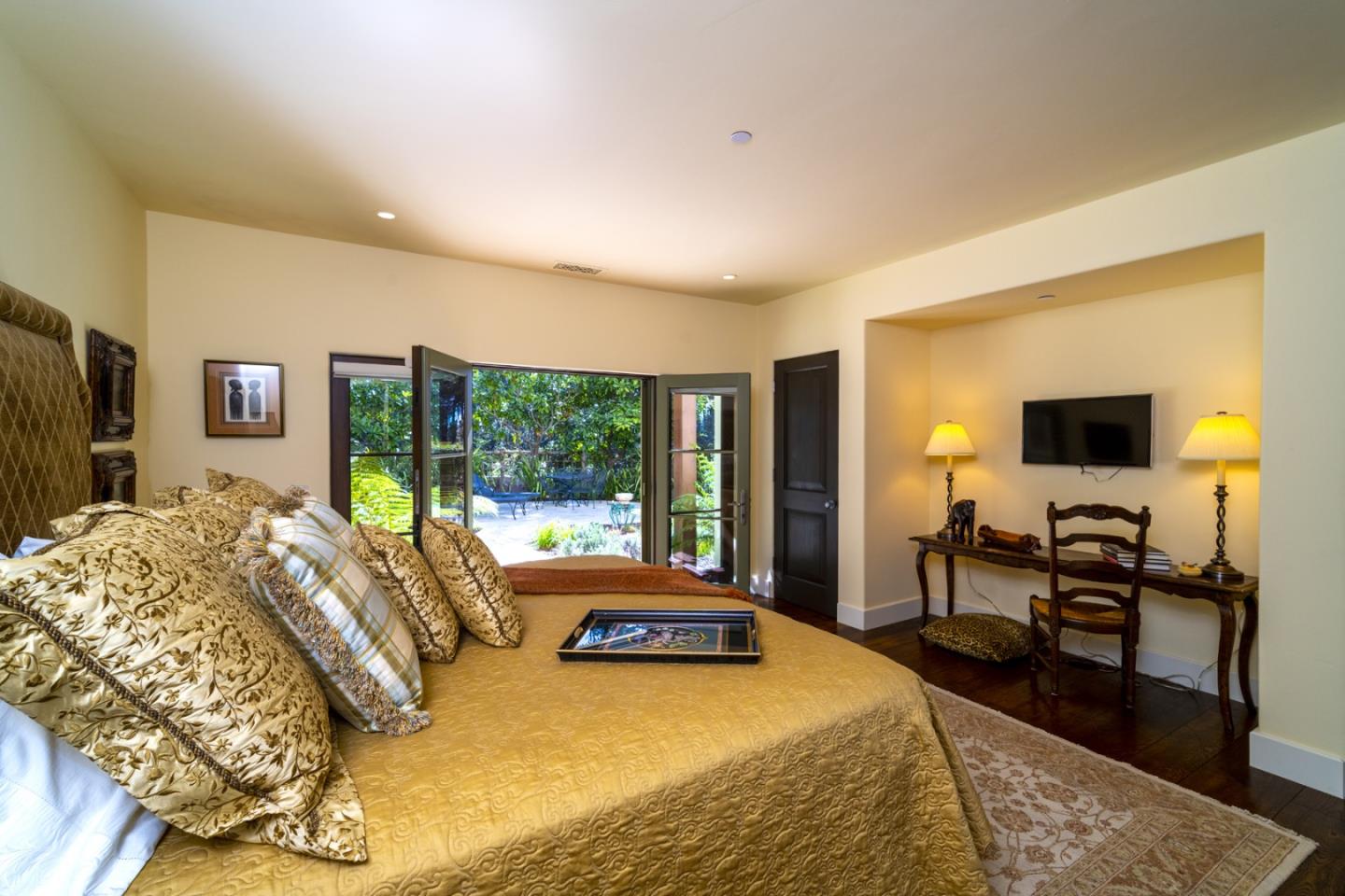Detail Gallery Image 16 of 23 For 1565 Riata Rd, Pebble Beach,  CA 93953 - 5 Beds | 5/2 Baths