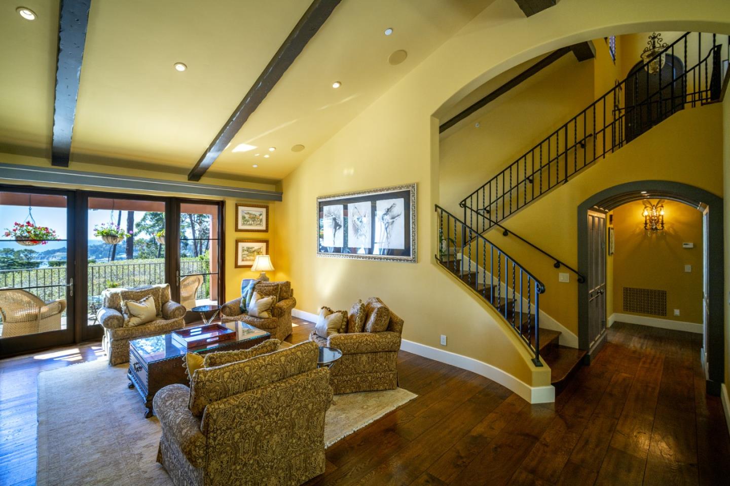 Detail Gallery Image 8 of 23 For 1565 Riata Rd, Pebble Beach,  CA 93953 - 5 Beds | 5/2 Baths