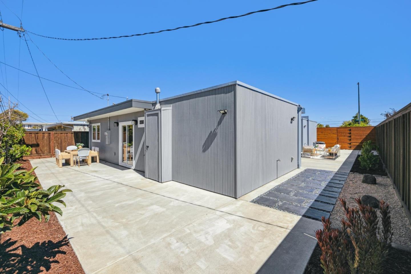 Detail Gallery Image 73 of 109 For 683 Vanessa Dr, San Mateo,  CA 94402 - 3 Beds | 2 Baths