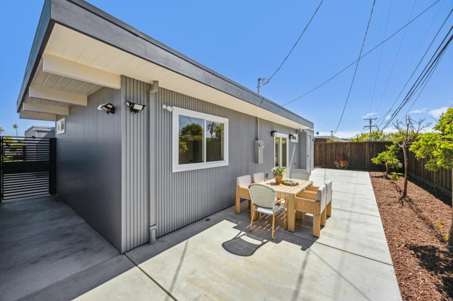 Detail Gallery Image 76 of 109 For 683 Vanessa Dr, San Mateo,  CA 94402 - 3 Beds | 2 Baths