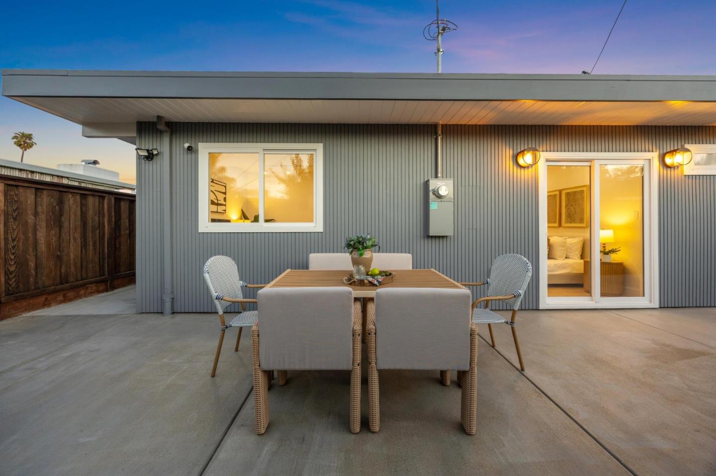 Detail Gallery Image 89 of 109 For 683 Vanessa Dr, San Mateo,  CA 94402 - 3 Beds | 2 Baths
