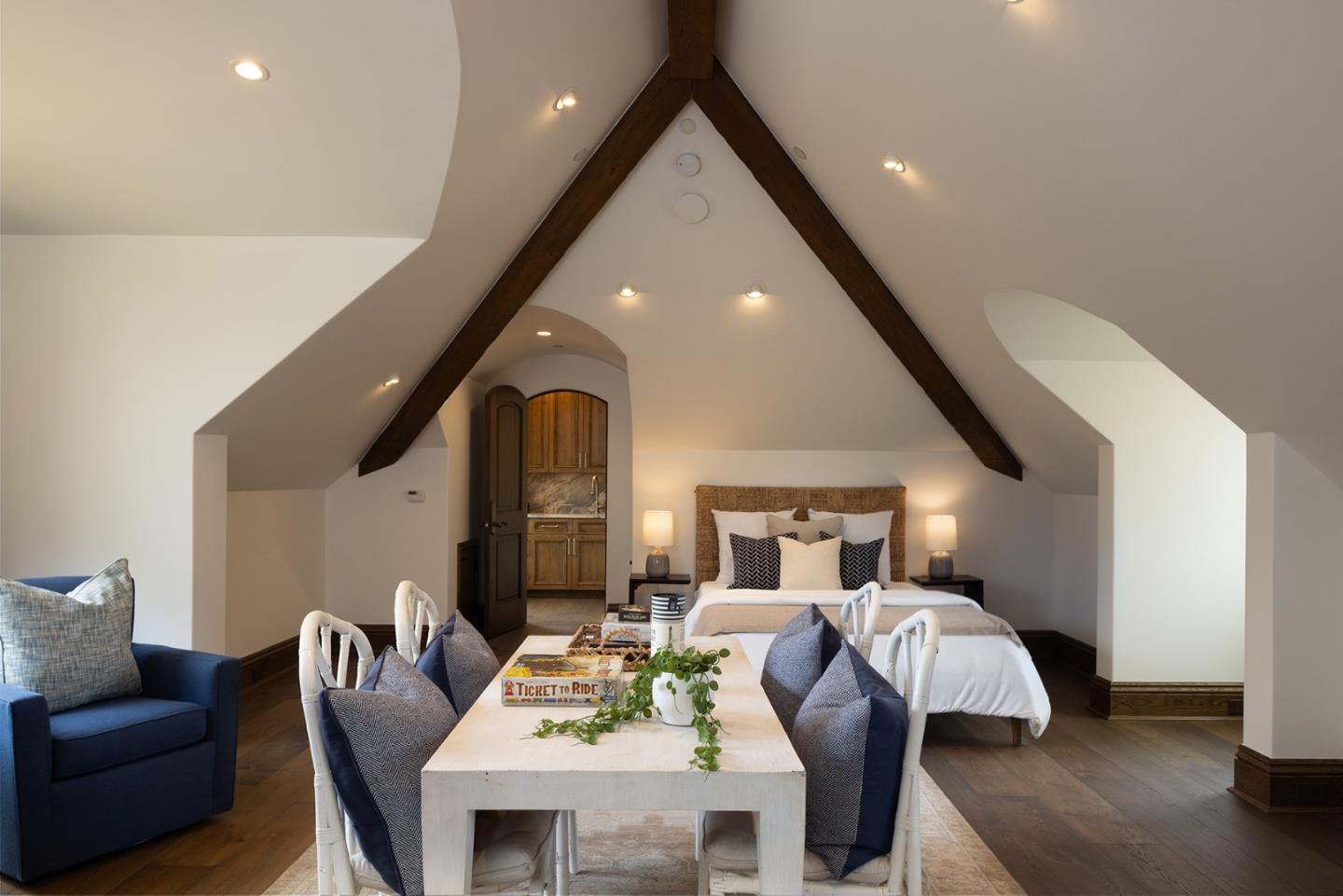 Detail Gallery Image 32 of 52 For 1246 Portola Rd, Pebble Beach,  CA 93953 - 5 Beds | 6/1 Baths