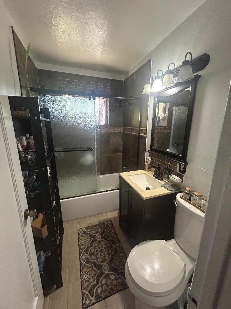 Detail Gallery Image 8 of 18 For 708 Hill Ave, Watsonville,  CA 95076 - 3 Beds | 2 Baths