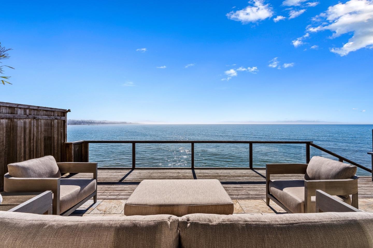 Detail Gallery Image 34 of 81 For 108 Grove Ln, Capitola,  CA 95010 - 4 Beds | 4/1 Baths