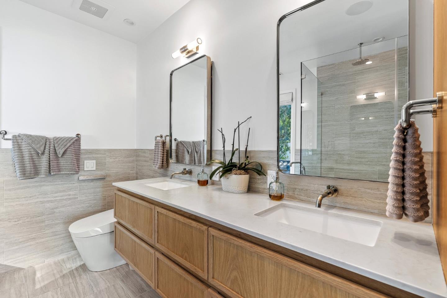 Detail Gallery Image 50 of 81 For 108 Grove Ln, Capitola,  CA 95010 - 4 Beds | 4/1 Baths